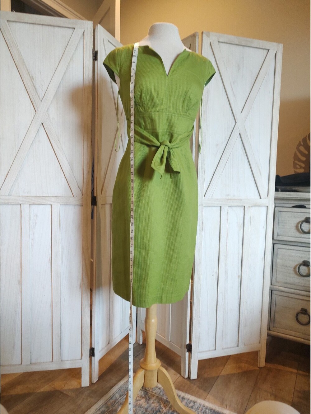 Liz Claiborne Green Sheath Dress Sz 8 w Tie Waist #SophisticatedS #Classy #Chic